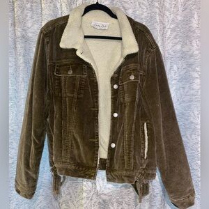 Corduroy Sherpa lined jacket large
